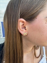 Load image into Gallery viewer, 14K Yellow Gold Large Bow Studs
