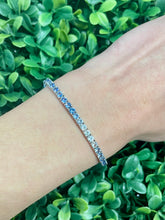 Load image into Gallery viewer, 14K White Gold Ombre Blue Sapphire Bracelet
