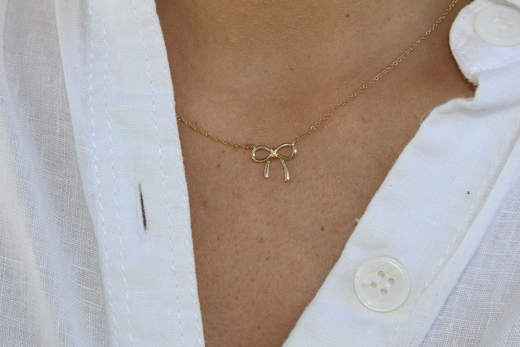 14K Yellow Gold Bow Necklace